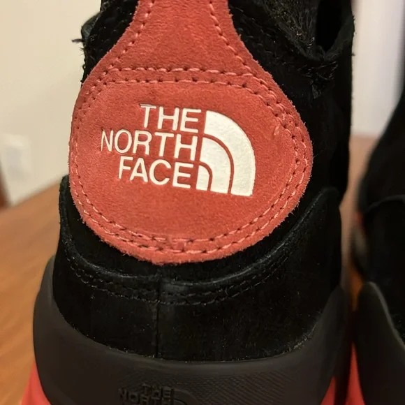 The North Face Back To Berkeley III Sport Waterproof Boots black Mens Size 13